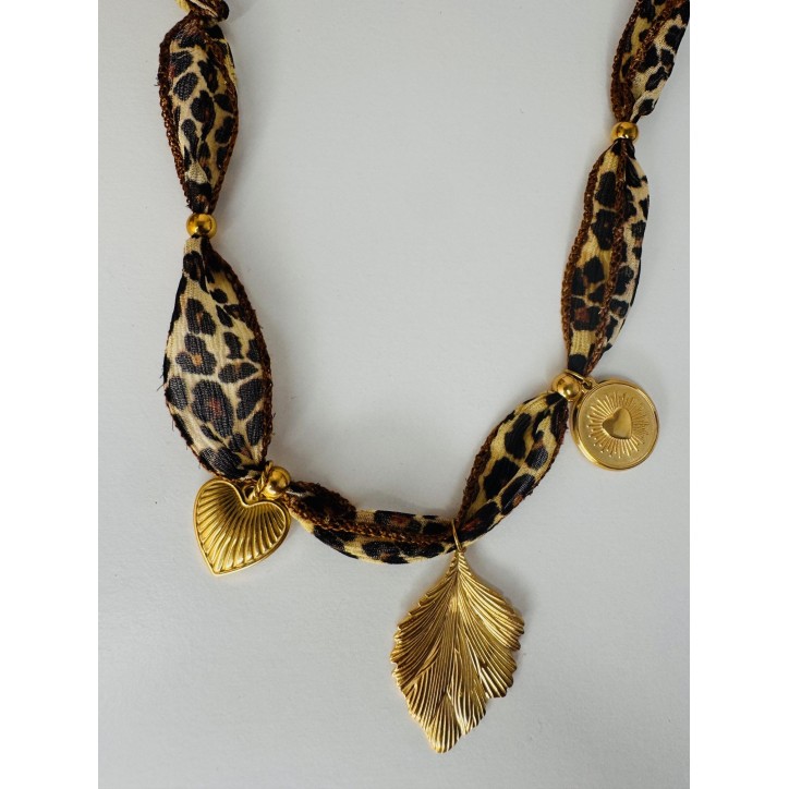 LE COLLIER DE SOIE LÉOPARD